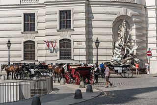 Die Macht zu Lande