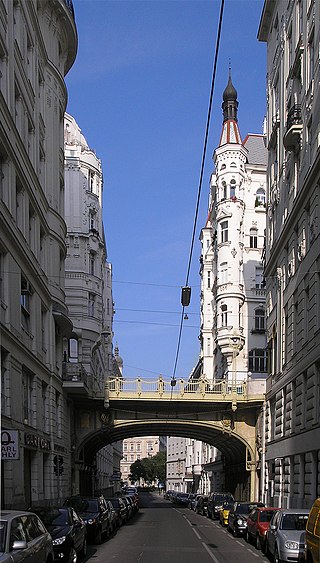 Hohe Brücke