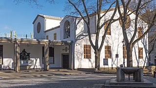 Neufünfhauser Pfarr- und Gedächtniskirche Christus König