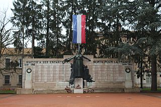 Monument aux morts du square de la Paix