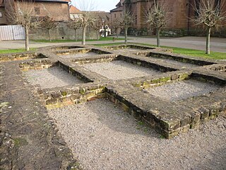 Ruines de la chapelle Saint-Nicolas