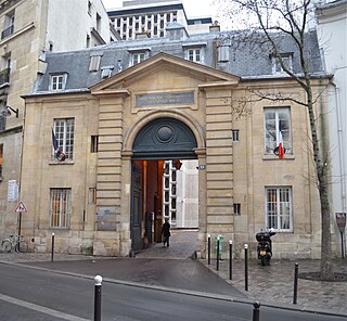 Caserne des Mousquetaires Noirs (ancienne) , dans l'actuel Hôpital des Quinze-Vingts (Centre d'Ophta