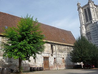 Chapitre (ancien), puis entrepôt