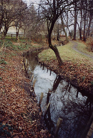 Gedenkstein Bahnhof Leinakanal