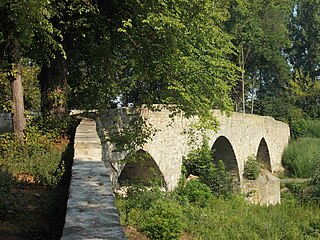 Hohe Brücke