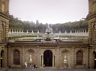 Artichoke Fountain