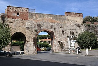 Porta di Santa Marta