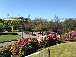 東公園