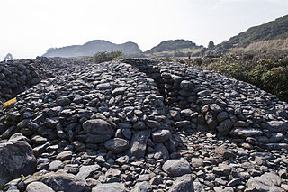 相島積石塚群