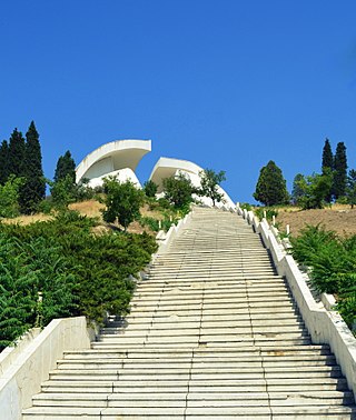 Memorial ossuary