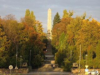 Monument to heroes