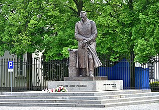 Józef Piłsudski Monument