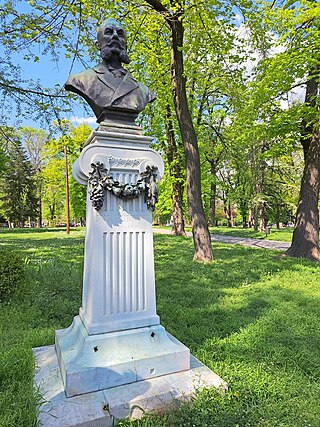 Bust of Kosta Taušanović