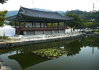 Namsangol Hanok Village