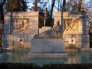 Monumento a Santiago Ramón y Cajal