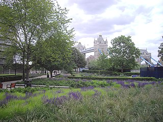 Potters Fields Park