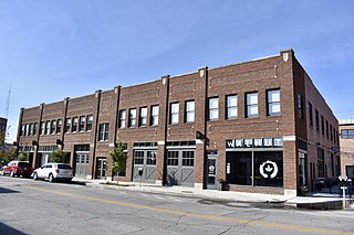 Walnut Tire and Battery Co./Globe Publishing Company Building