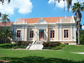 Mirror Lake Library